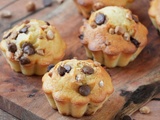 Muffins ricotta/chocolat au lait/caramel et noisettes
